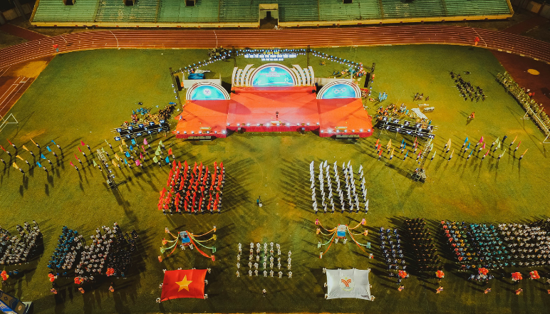 Organize events & Invite Celebrities